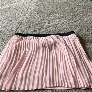 Pleated skirt